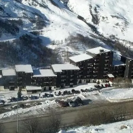 Duplex 6 Pers. Au Pied Des Pistes Avec Balcon Et Mezzanine - Les Menuires - Fr-1-452-119 *